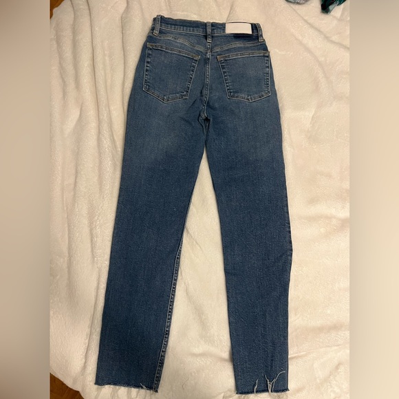Re/Done Women’s High-Rise Straight Leg Jeans in Medium Wash - Size 27 (S) - Picture 5 of 7
